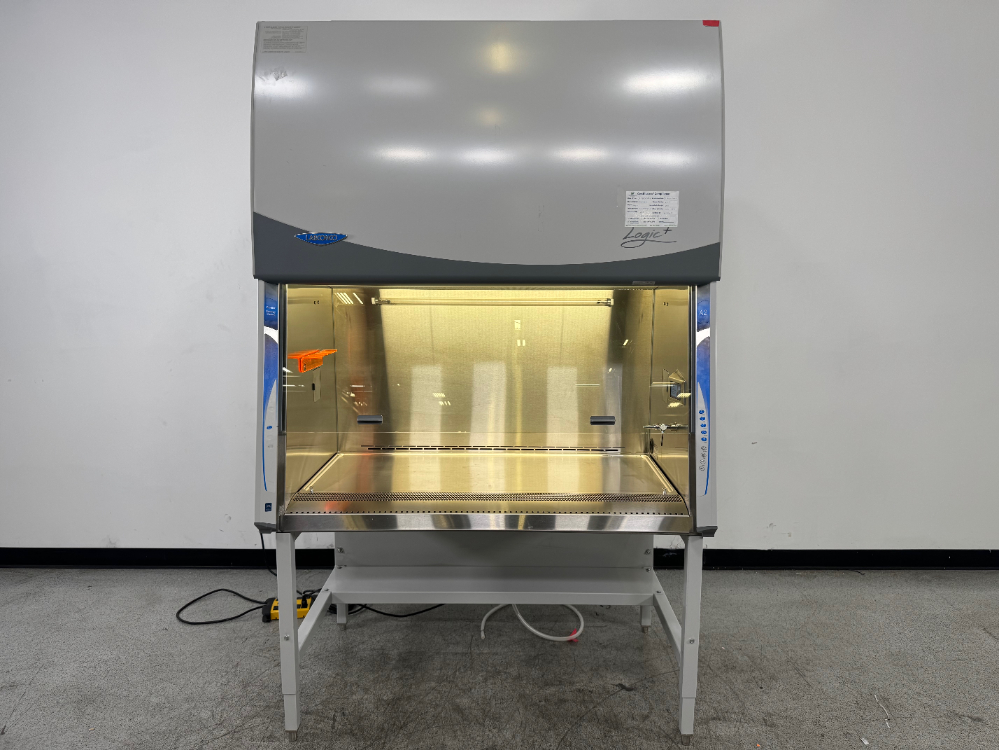 Image of Labconco Purifier Logic + 4' Biosafety Cabinet